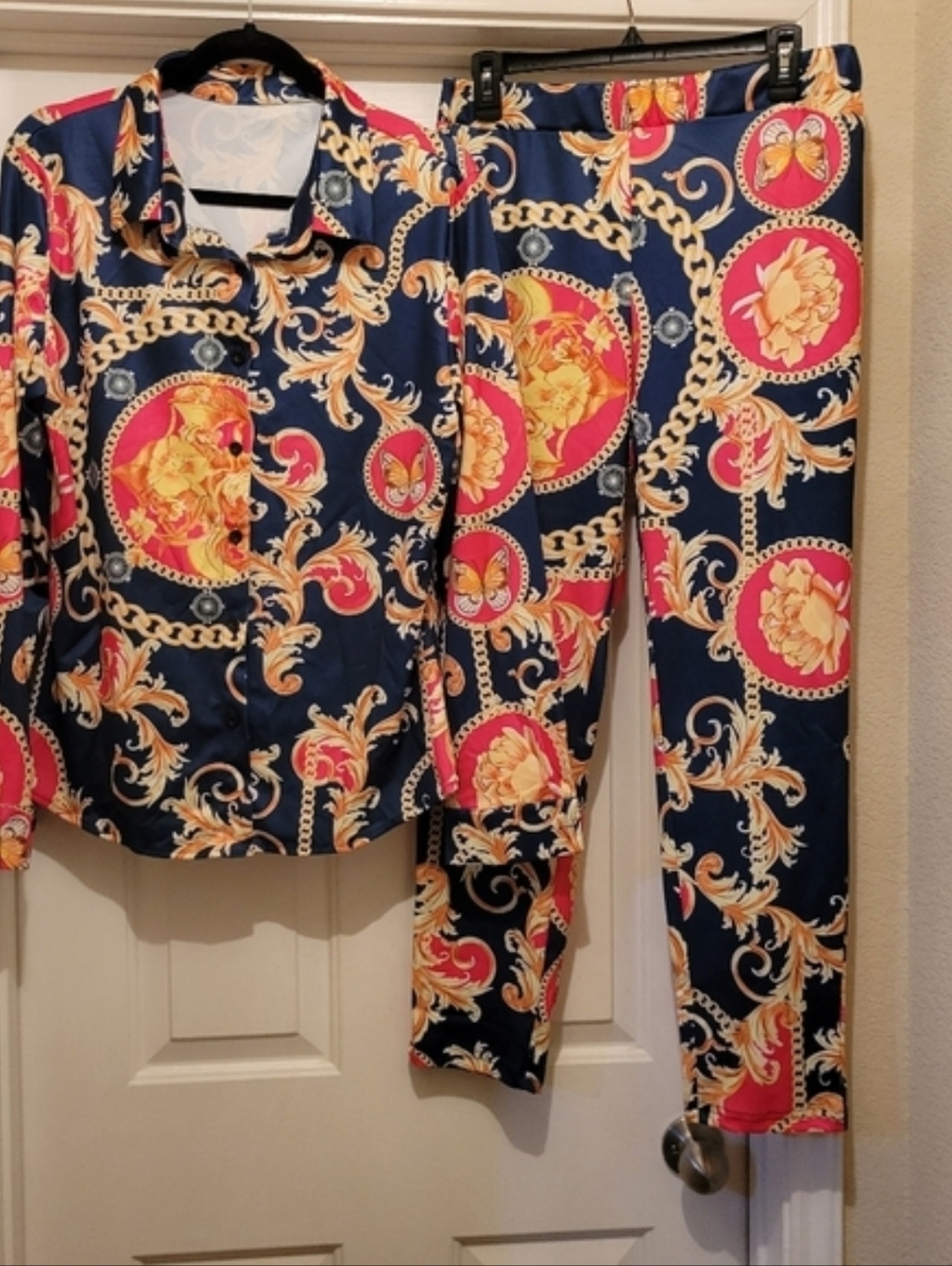 NWOT 2 Piece Floral Pant Suit